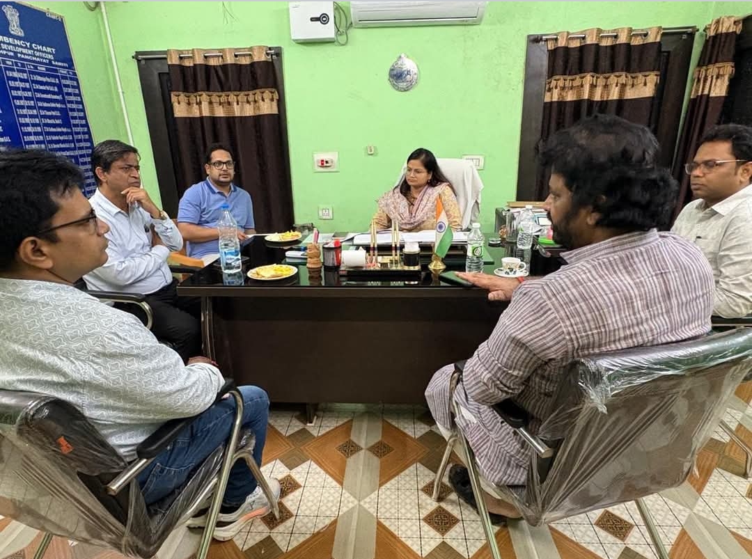 IAS P. Anwesha Reddy, State Excise Commissioner, was deputed by the Odisha government to Jajpur district for flood management this week. Absolutely — salute back to the bravest administrator IAS P. An