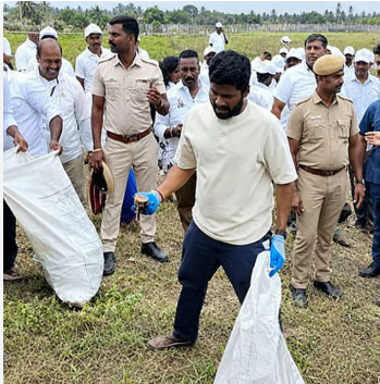 வீ தி லீடர்ஸ்' (We The Leaders) அமைப்பின் தலைவரான கே. அண்ணாமலை தலைமையில் ஆகஸ்ட் 3, 2026 அன்று மதுரை வைகை ஆற்றில் தேங்கியுள்ள குப்பைகளை அகற்றும் தூய்மைப் பணி வெற்றிகரமாகத் தொடங்கப்பட்டது