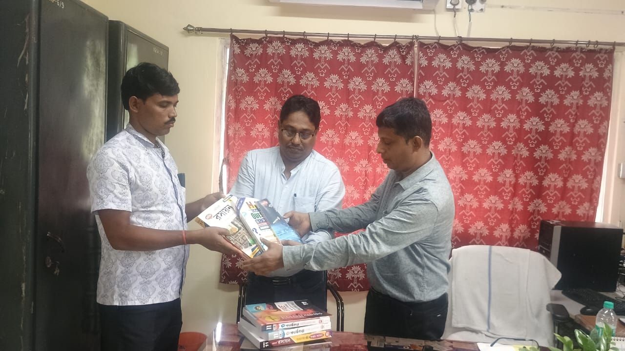 Netaji Seva Foundation Extends Support to Meritorious Student with Higher Secondary Science Books