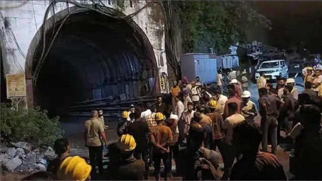 चमोली में निर्माणाधीन टनल में बड़ा हादसा, पानी-मलबा घुसने से कई मजदूर प्रभावित