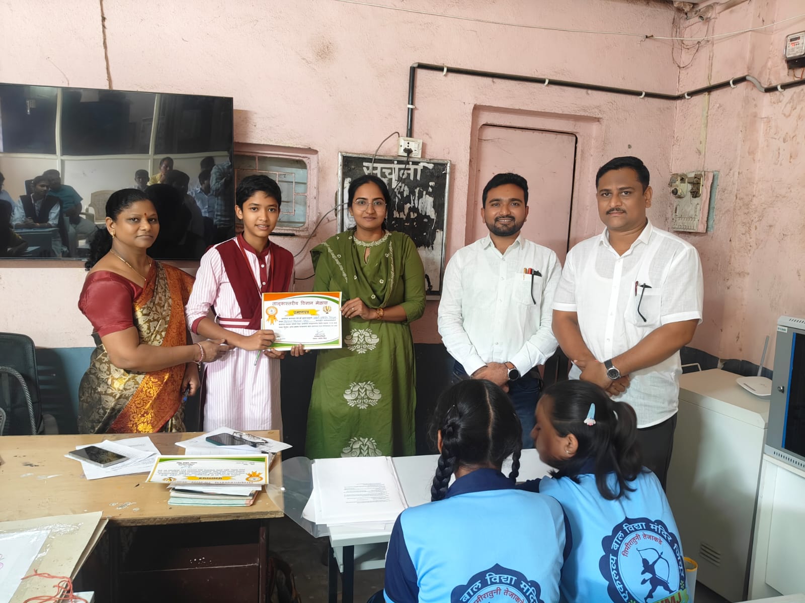 Jijamata Vidyalaya Student Secures Second Place in Taluka-Level Science Exhibition