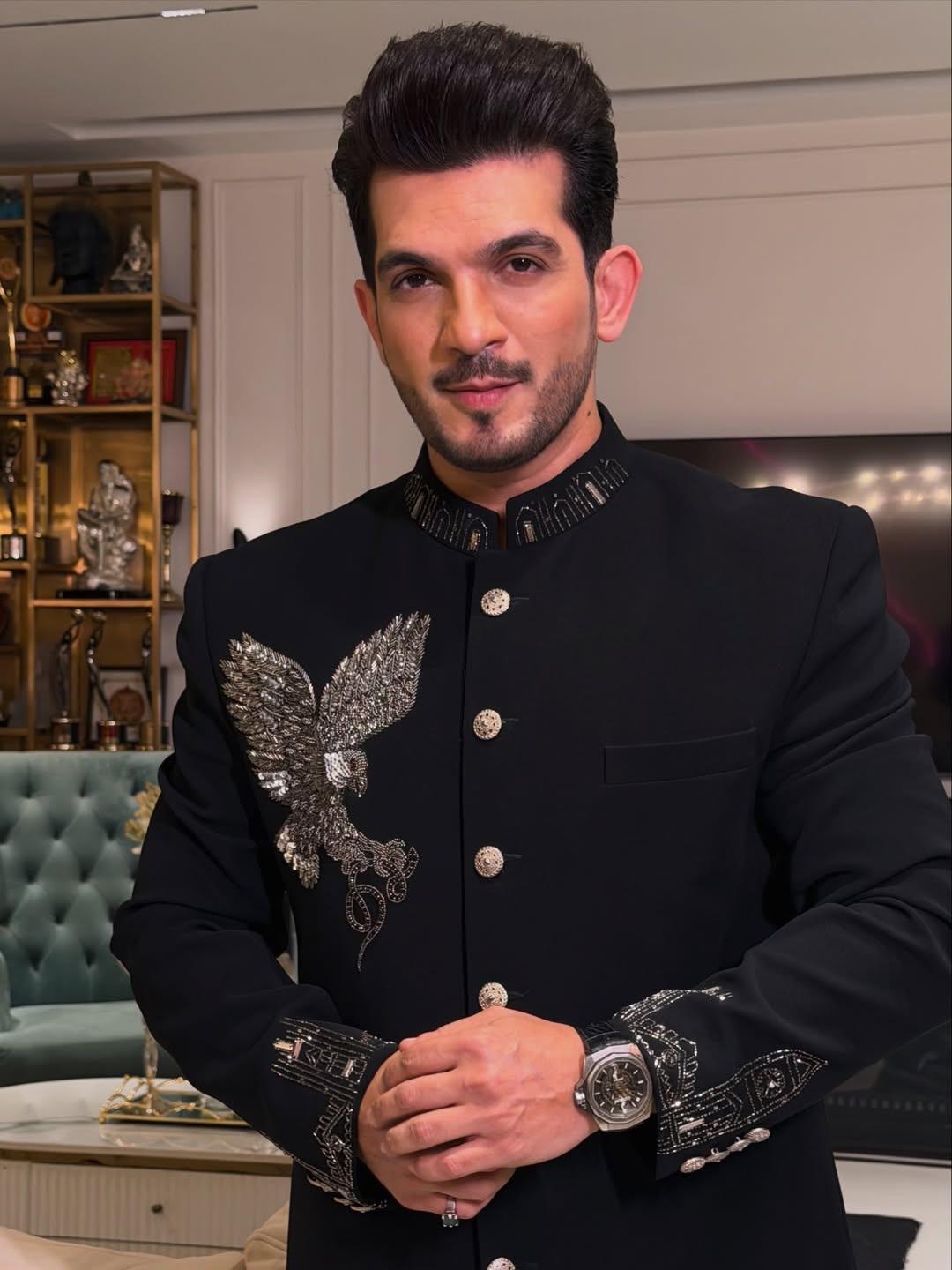 Arjun Bijlani Escapes Unhurt After Car Accident During Chumbak Colony Promotions