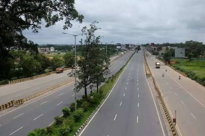Palghar Administration Launches 15-Day Drive Against Illegal Highway Encroachments