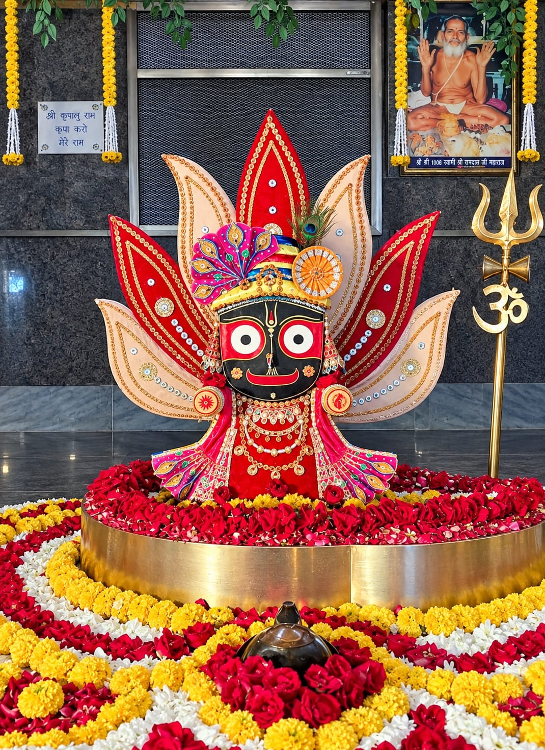 भक्ति और उल्लास से गूंजा निसरपुर, निकली बाबा अर्धचंद्रेश्वर की भव्य शाही सवारी