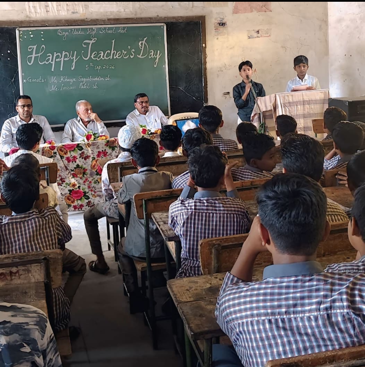 Teachers’ Day Celebrated at Boys’ Urdu High School, Akot