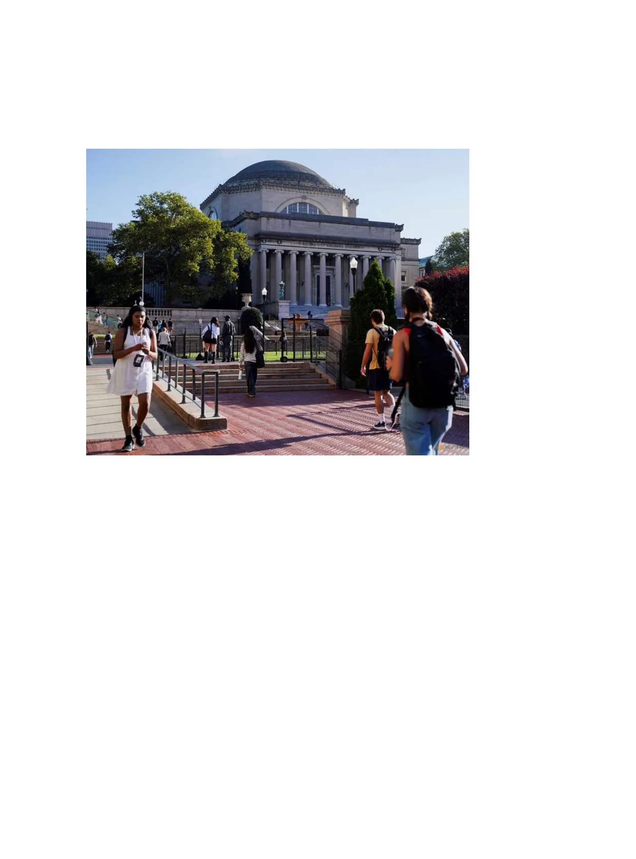 US judge postpones new visa rules for foreign students, journalists