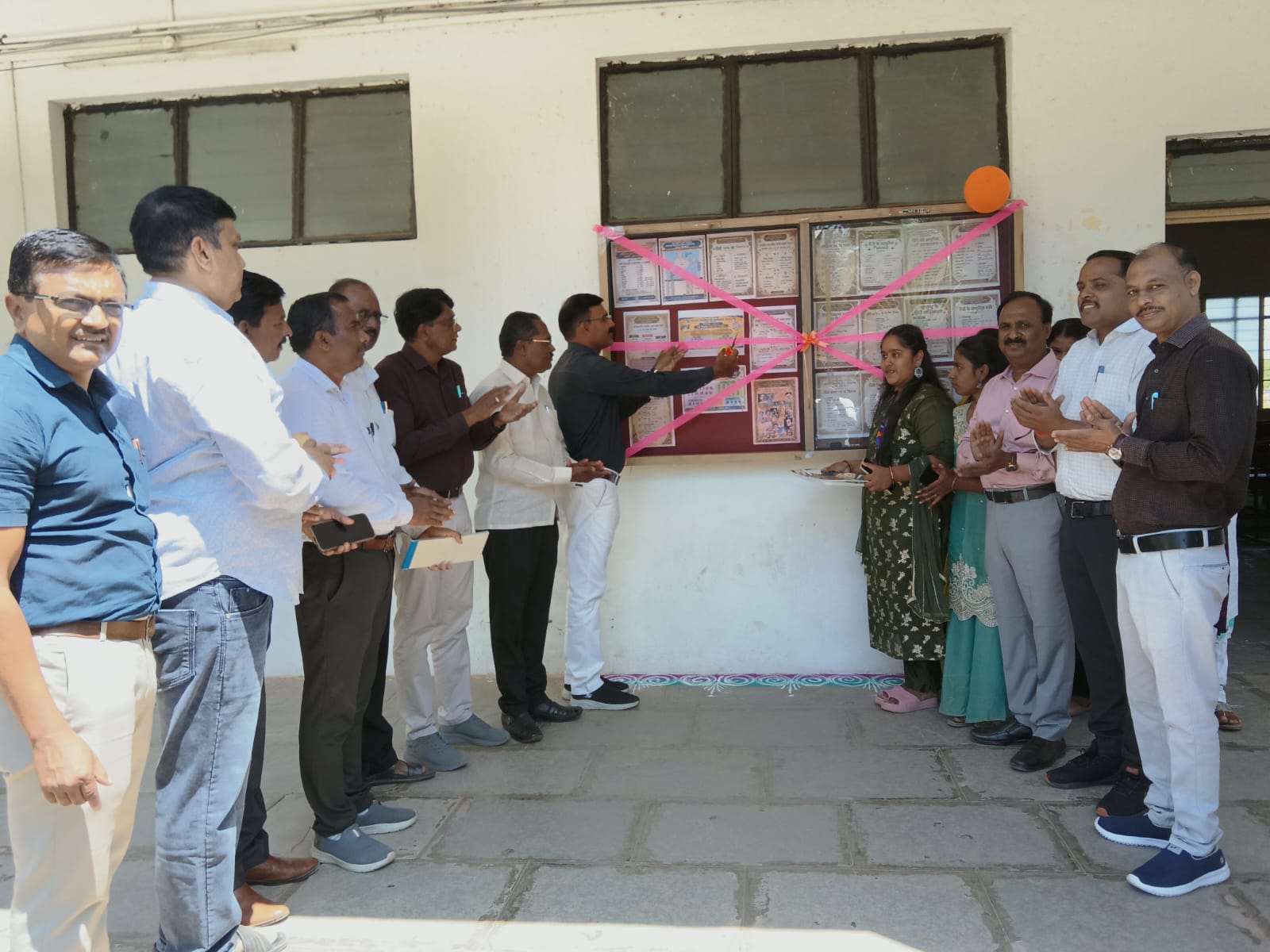 महाराजा जिवाजीराव शिंदे महाविद्यालयात हिंदी दिवसानिमित्त विविध कार्यक्रमाचे आयोजन
