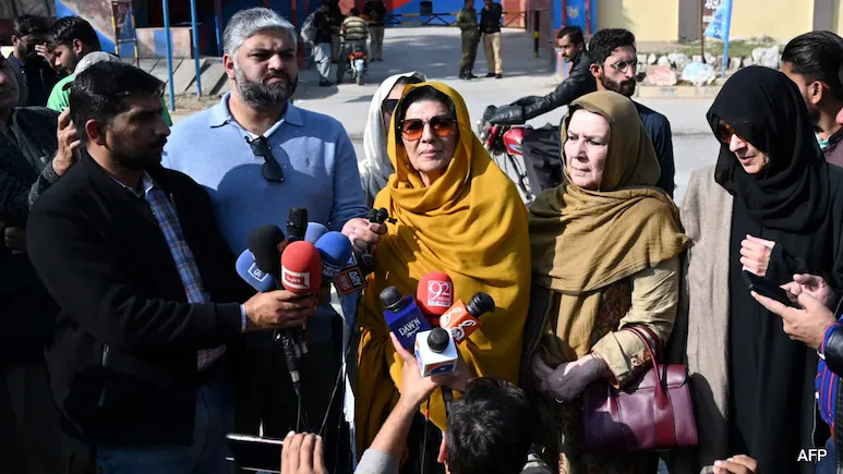 Night Raid, Intimidation: Imran Khan's Big Charges Against Pak Forces Ahead Of Mega March