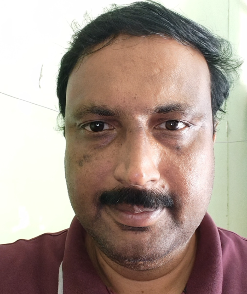 ১৮ রাজ্য পেরিয়ে মুর্শিদাবাদে রুদ্র কুমার প্যাটেল! দাহাপাড়া জগবন্ধু ধাম ও কিরীটেশ্বরী গুপ্তমন্দির দর্শন, রাত ১২টার বিশেষ পুজো দেখার অপেক্ষায়