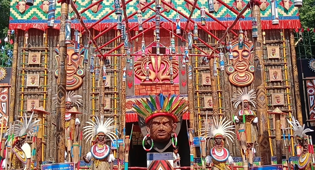 কল্যাণী লেক পল্লির ৬১তম বর্ষের দুর্গাপুজোর থিম ‘এক টুকরো আফ্রিকা’