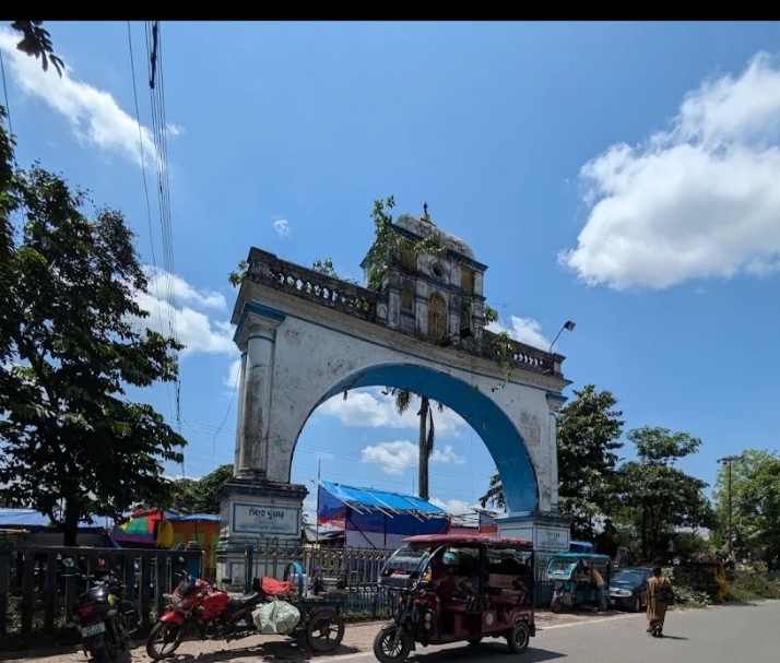 JALPAIGURI RAJBARI  Historical Lion Gate