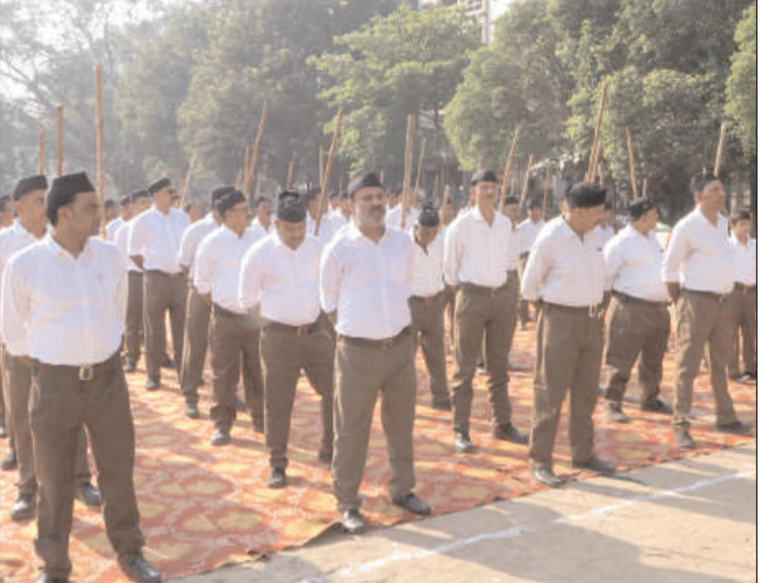 विजयदशमी पर आरएसएस का अस्त्र - शस्त्र पूजन, पथ संचलन में दिखा अनुशासन और राष्ट्रसेवा का संकल्प