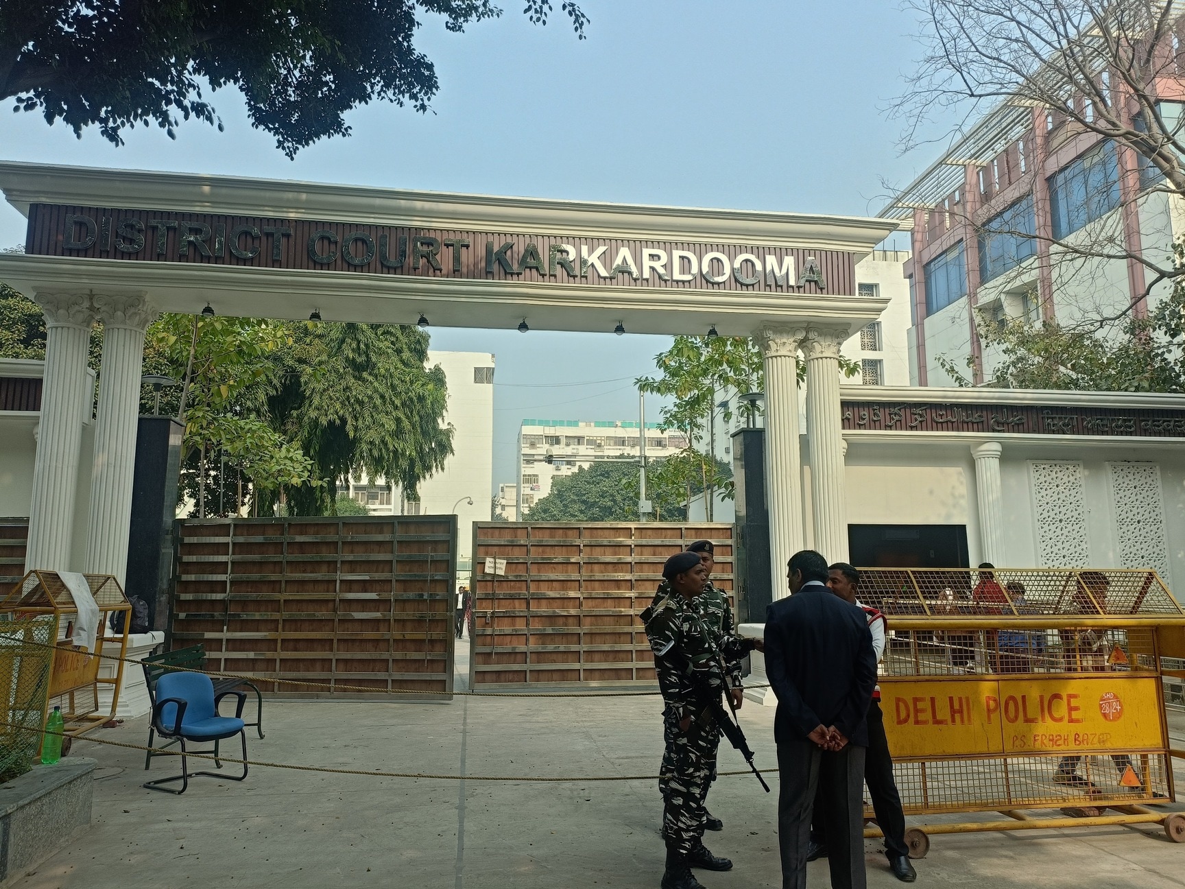 मिडल ईस्ट युद्ध का साइड इफेक्ट कड़कड़डूमा कोर्ट को देनी पड़ी तारीख