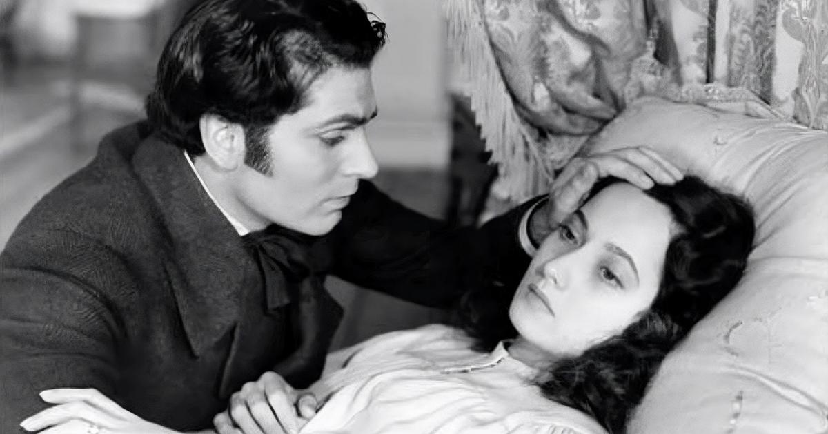 Exploring the Dark Allure of Love in Wuthering Heights: A Look at Catherine's Tragic Beauty