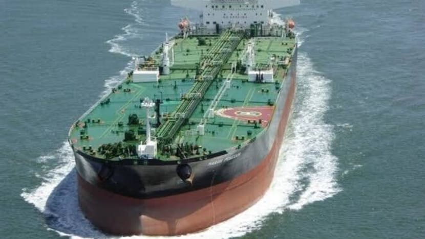 US Reportedly Redirects Iranian Oil Tankers in Asian Waters, Sources Say