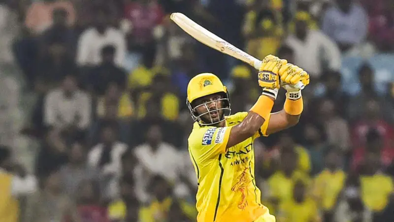 லக்னௌ அணியிடம் தோற்ற சிஎஸ்கே - இனி பிளே ஆஃப் சுற்றுக்கு முன்னேற வாய்ப்பு இருக்கிறதா?
