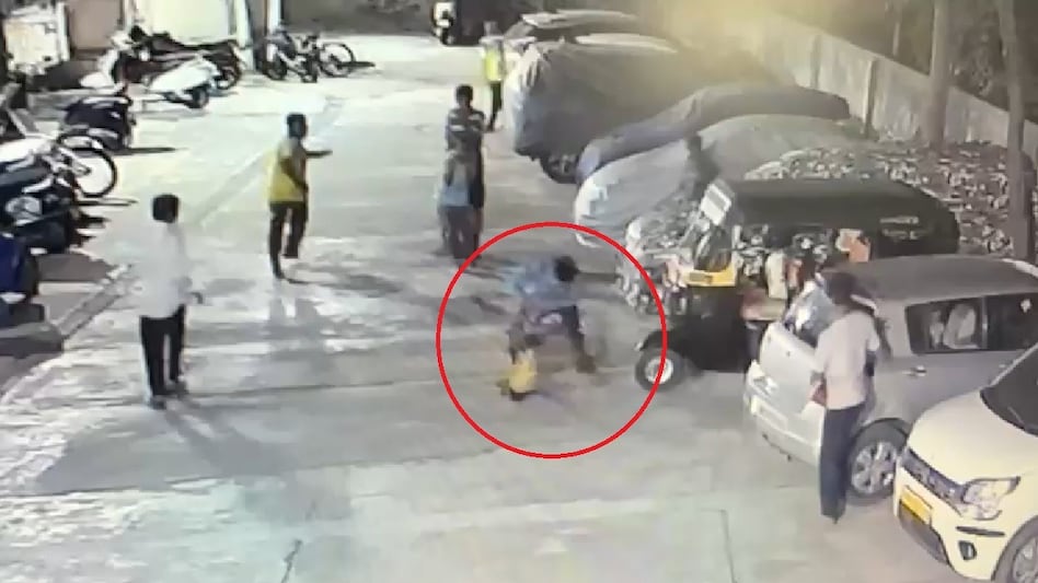 वसई पश्चिम से एक दिल दहला देने वाली खबर सामने आई है, जहाँ एक 4 साल के मासूम बच्चे पर बेरहमी से हमला किया गया|