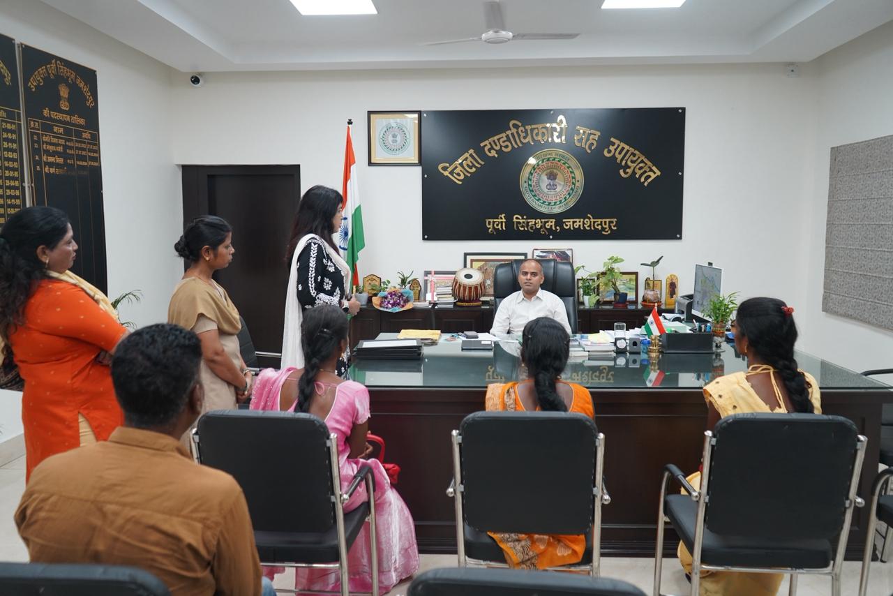 जन शिकायत निवारण दिवस पर उपायुक्त ने सुनीं आमजन की समस्याएं