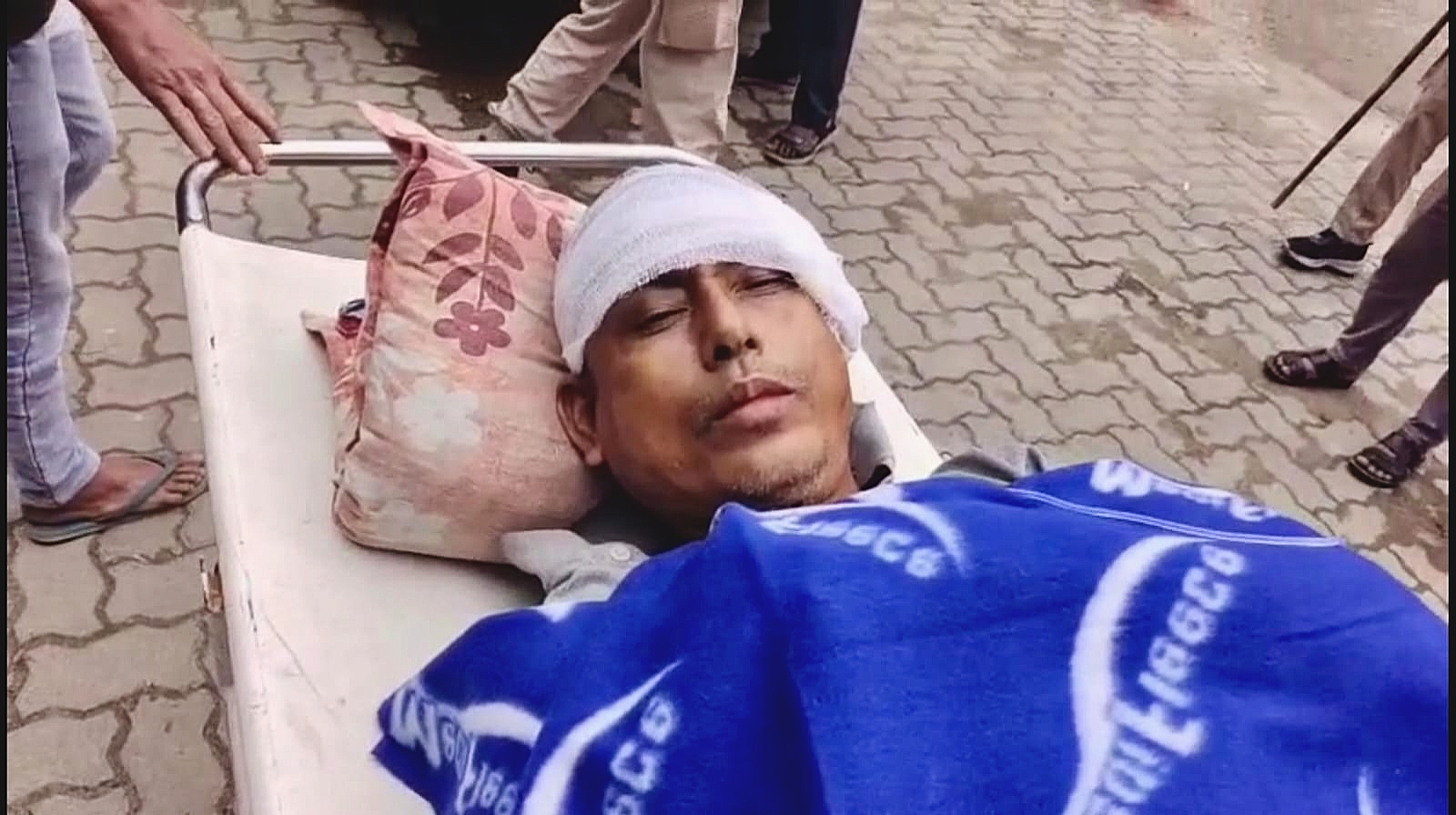 Forest Worker Injured in Rhino Attack at Agoratoli Range of Kaziranga National Park and Tiger Reserve in Assam.