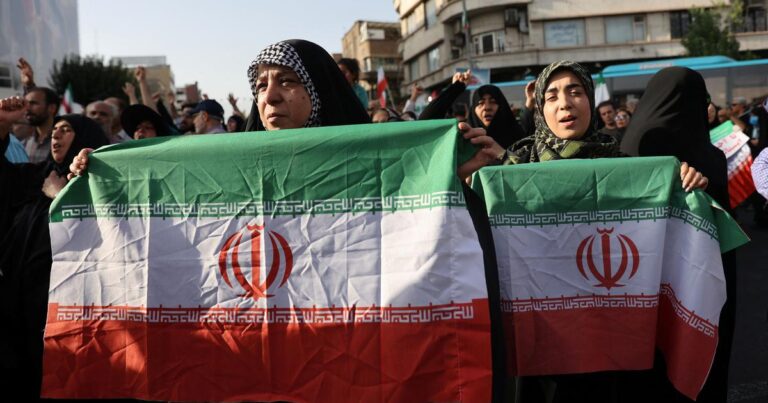 Exploring Iran: Five Essential Reads for Understanding Its Complex Landscape