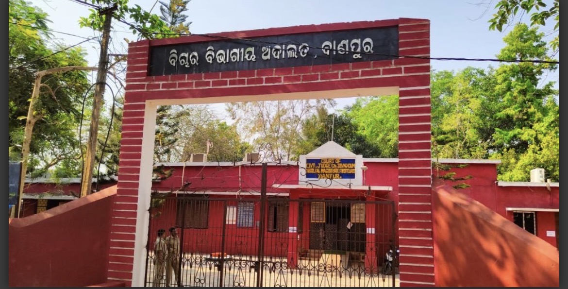 ବାଣପୁର ଓକିଲ ସଂଘ ନିର୍ବାଚନ: ନିର୍ବାଚନ ଅଧିକାରୀଙ୍କ ବିରୁଦ୍ଧରେ ଅଭିଯୋଗ ଆଣିଲେ ପରାଜିତ ପ୍ରାର୍ଥୀ