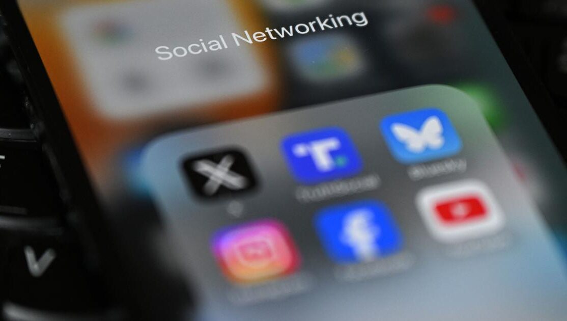 Kerala Police Directs Social Media Platforms to Remove Controversial EC Letter Posts Tied to BJP Seal