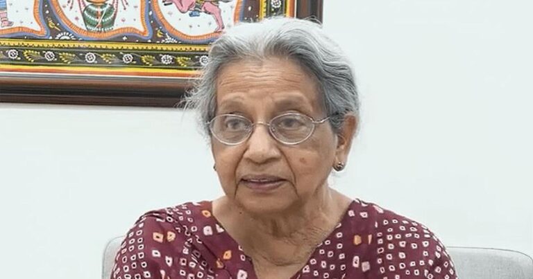 SNDT यूनिवर्सिटी ने नारीवादी इतिहासकार उमा चक्रवर्ती का व्याख्यान रद्द किया