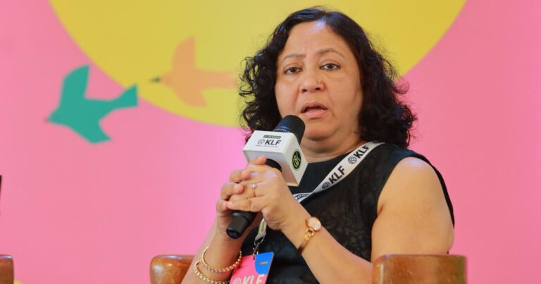 अनुवादक जे देविका: भाषा के पार सीमा पार करने वाली एक समर्पित विदुषी