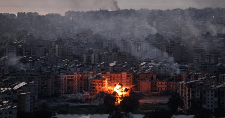 ईरान ने किया अमेरिका के प्रमुख रडार प्रणाली का विनाश, ट्रंप ने कहा ‘बिना बिना शर्त समर्पण के कोई डील नहीं’