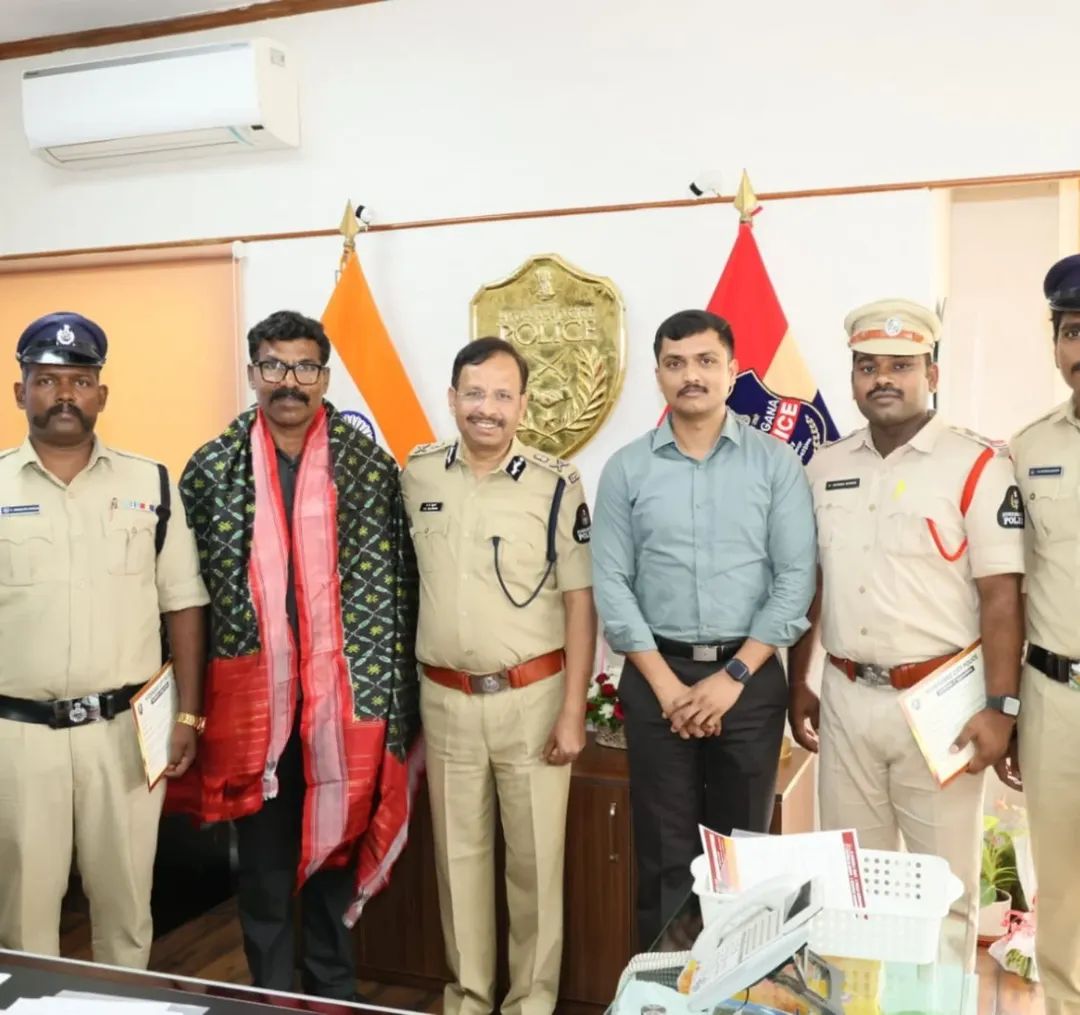 Retired Army Jawan Foils Chain Snatching Bid, Honoured by Hyderabad CP