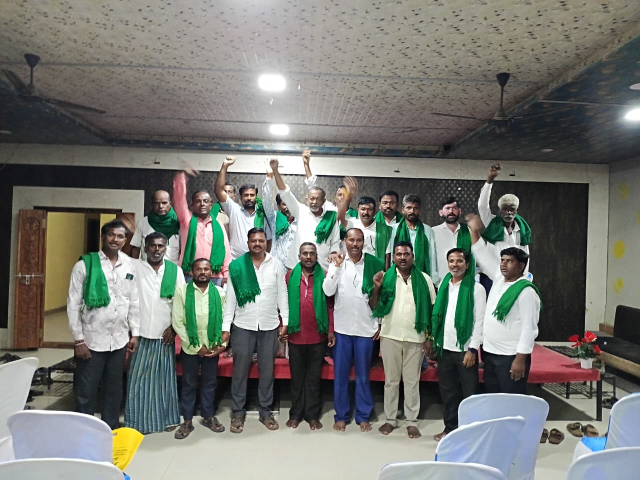 ಗಜೇಂದ್ರಗಡ ತಾಲೂಕಿನಲ್ಲಿ ರೈತರ ಸಮಸ್ಯೆಗಳ ಕುರಿತು ಸಭೆ: MSP, ನೀರಾವರಿ ಹಾಗೂ ಧರಣಿ ಕುರಿತು ಚರ್ಚೆ