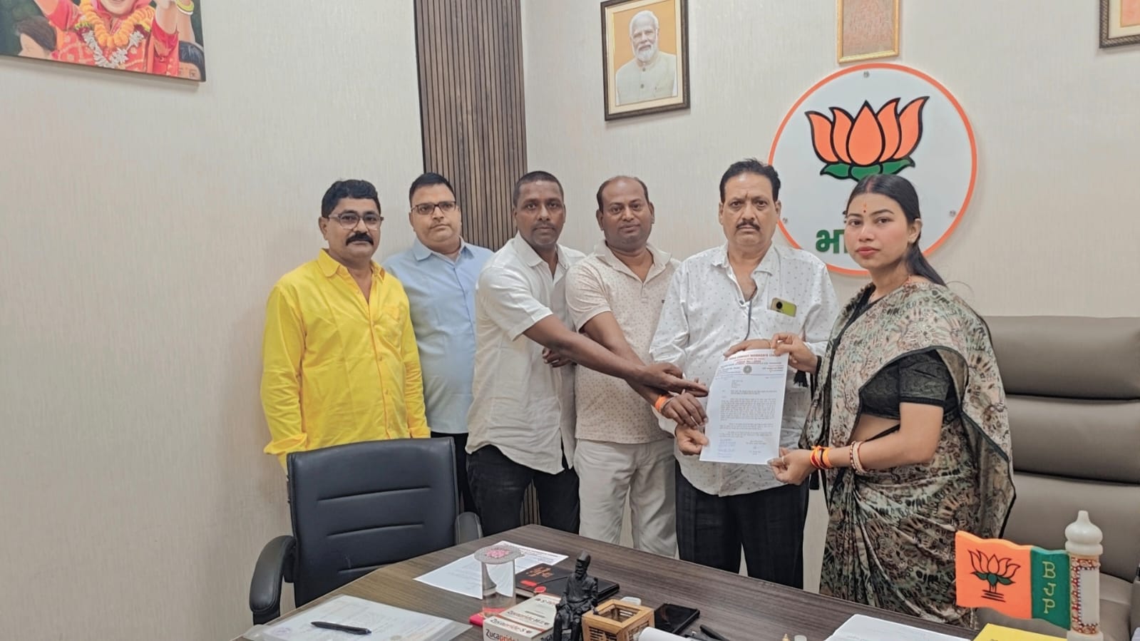 “कन्वाई चालकों के नाम पर वसूली और ब्लैकमेल का खेल बेनकाब, विधायक पूर्णिमा साहू के सामने खुला पूरा सच”