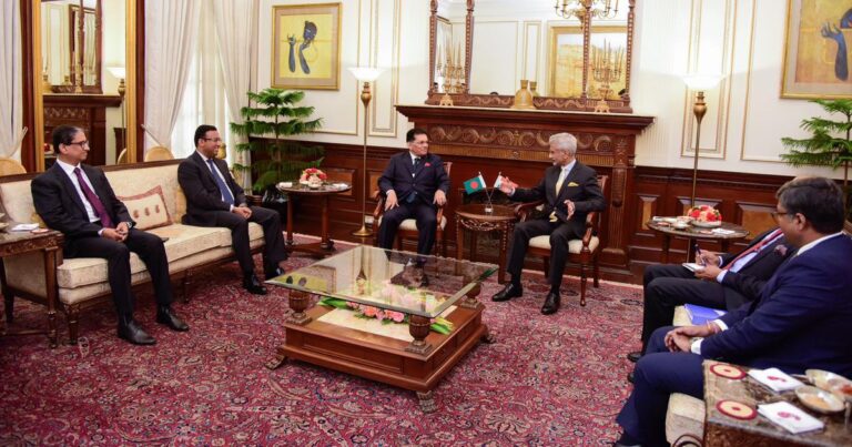 Bangladesh Calls for Sheikh Hasina's Extradition During Khalilur Rahman's India Visit