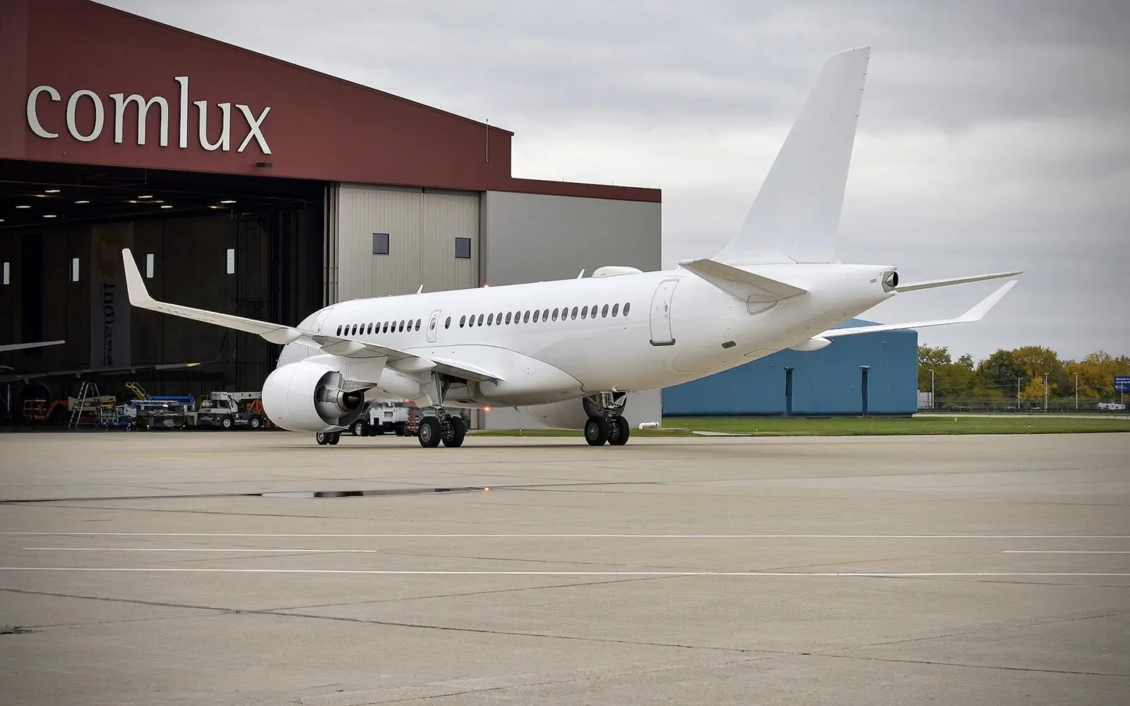 Comlux receives FAA approval for A220 ACJ TwoTwenty cabin, opening US market