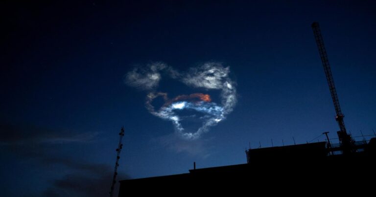 Crisis in West Asia: Iran and US in Race to Locate Missing Crew Member After Fighter Jet Incident