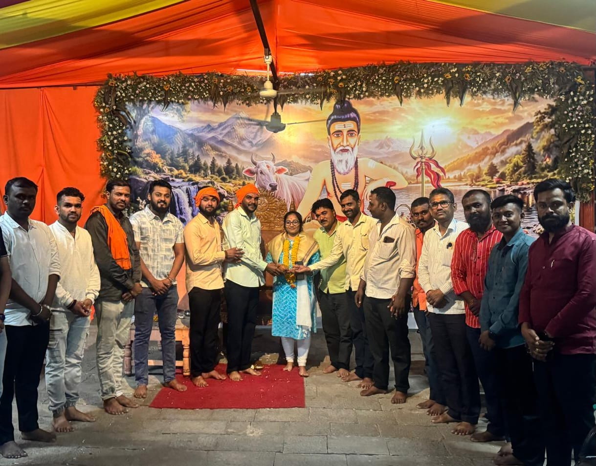 *उदागीर बाबा स्वयंसेवक मंडळाकडून विधिज्ञ संघाच्या उपाध्यक्षपदी निवड झाल्याबद्दल अॅड. सपना चिखले यांचा किल्ला येथे सत्कार*