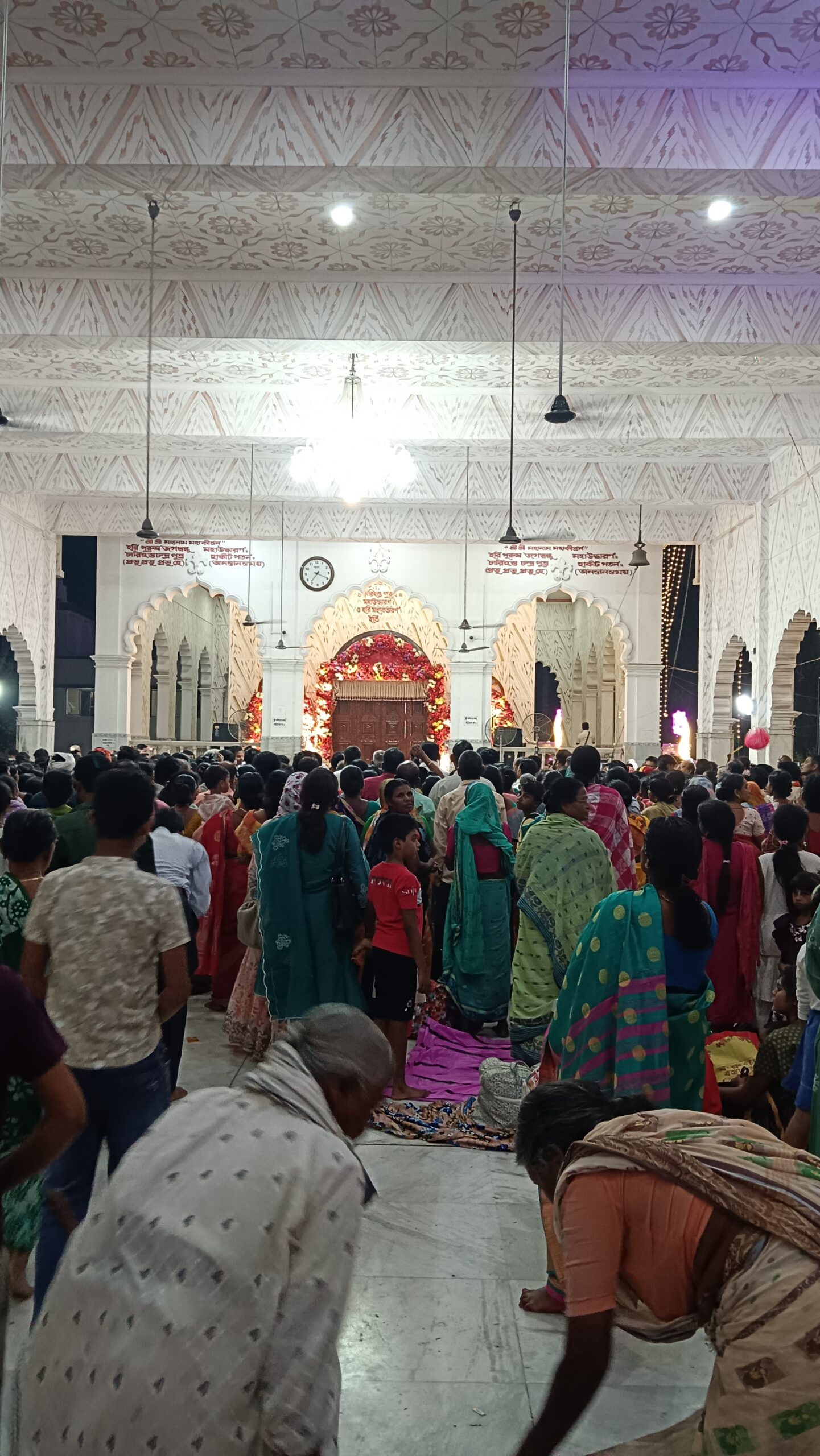 মুর্শিদাবাদের ডাহাপাড়া ধামে প্রভু জগৎবন্ধুর জন্মোৎসব, ভক্তদের ঢল ও ধর্মীয় আবেগে মুখর এলাকা