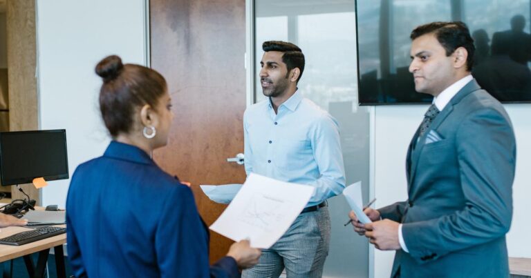 Understanding Colleagues’ Roles: A Key to Workplace Efficiency?