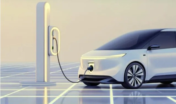 EV लेने का प्लान है तो चार्जिंग की टेंशन नहीं, दिल्ली में ईवी चार्जिंग प्वाइंट्स की संख्या 10,000 पार