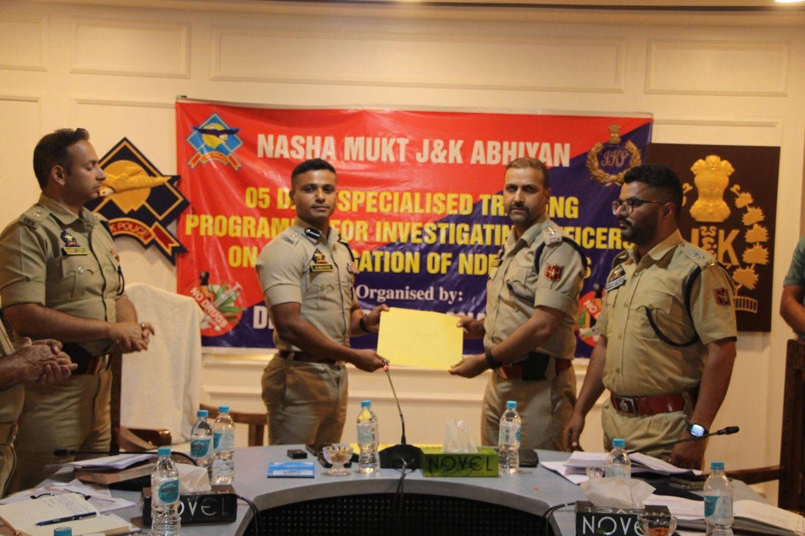 SSP Anantnag Reviews Crime Scenario, Honours Officers for Major NDPS Action