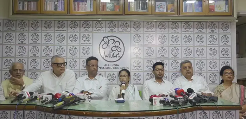 নির্বাচনের ফল নিয়ে প্রশ্ন তুললেন Mamata Banerjee, পুনর্বিবেচনার দাবি জোরালো