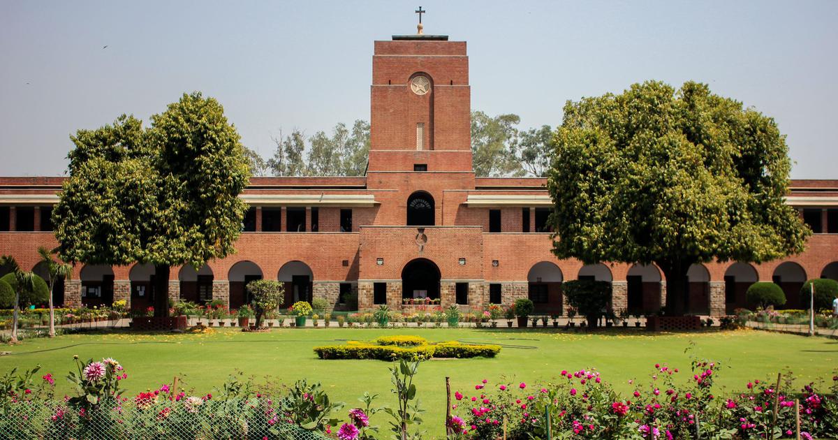 Bureaucratic Barriers Block Women Leaders at Elite Indian Colleges