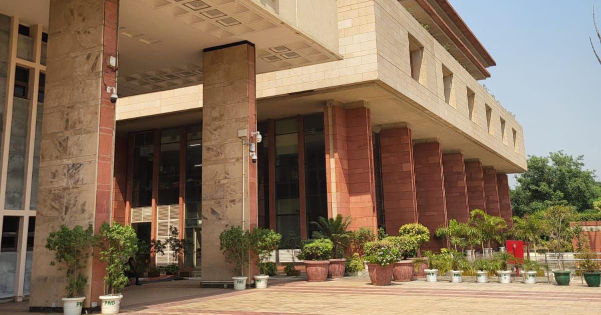 Delhi High Court Issues Notices to Journalist and AAP Leader Over Contempt Allegations