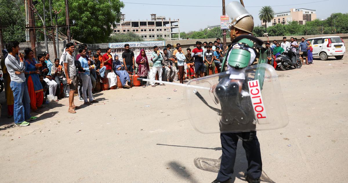 Noida Workers Detained Amid Protest Still Stripped of Their Phones, Highlighting Ongoing Struggles