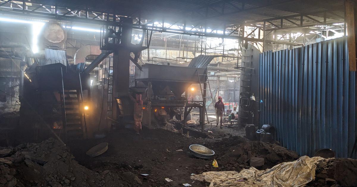 Reassessing India's Economic Landscape: The Challenge of Manufacturing Employment Post-2015