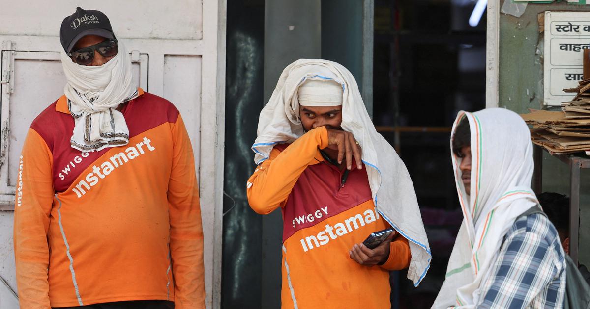 The Resilience of Gig Workers: Battling the Heat for Survival in India’s Delivery Sector