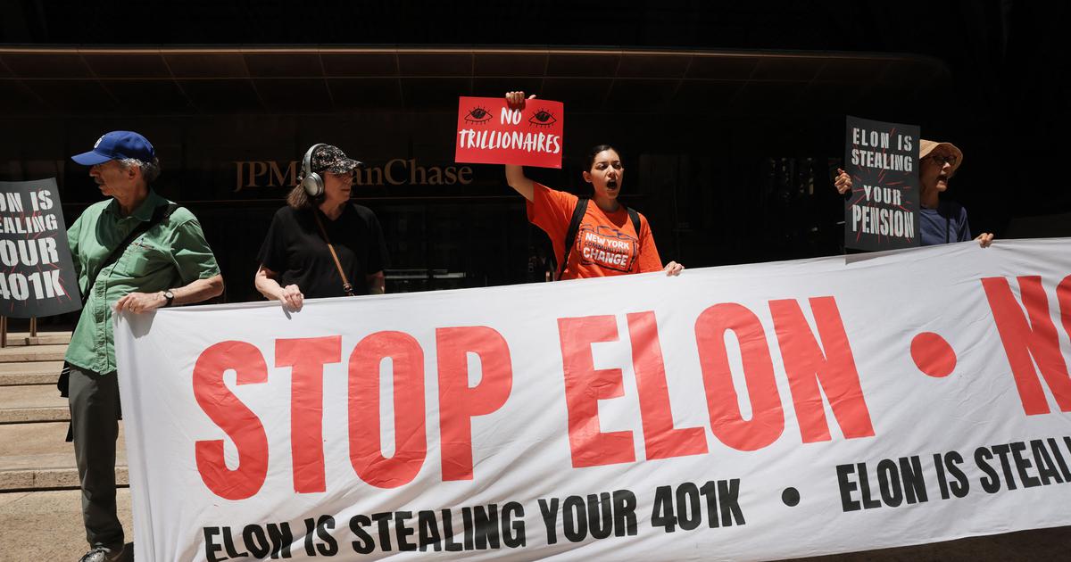 Elon Musk Becomes World’s First Trillionaire: What It Means for Wealth Concentration and Democracy